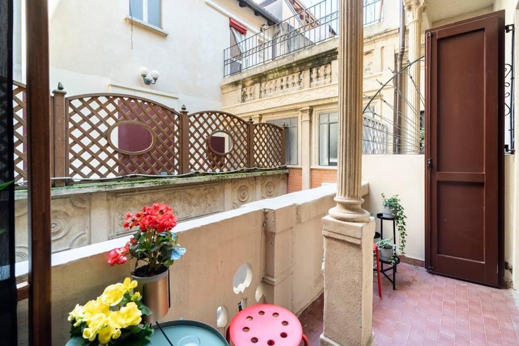Appartamento Elegante E Centrale La Foglia D'Oro Bologna Buitenkant foto